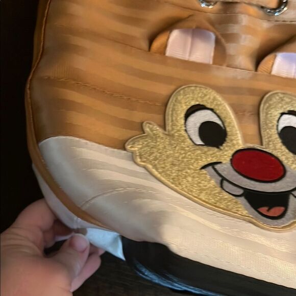 Harveys Seatbelt Disney Chip ‘n’ Dale Double-Sided Chipmunk Crossbody  Brand New - Picture 9 of 11